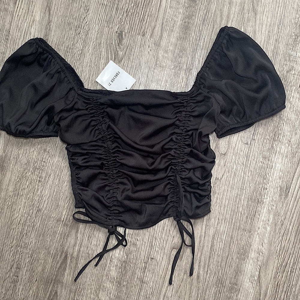 🖤Forever 21 crop top, black top, size S